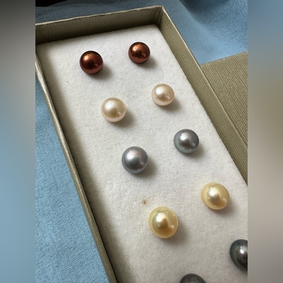 Honora Collection Freshwater Pearl sterling silver 7 Pair Button Stud Earrings - Picture 5 of 6